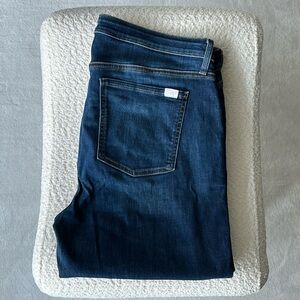 EUC // Women's Slim Boot Cut Jeans - Dark Blue // Size 14